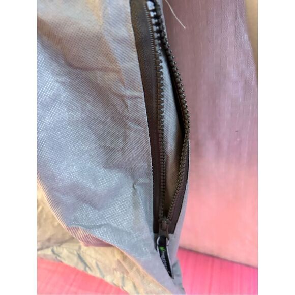 Frogg Toggs green rain jacket hooded large L 100 polypropylene packable ultralig - Picture 5 of 8